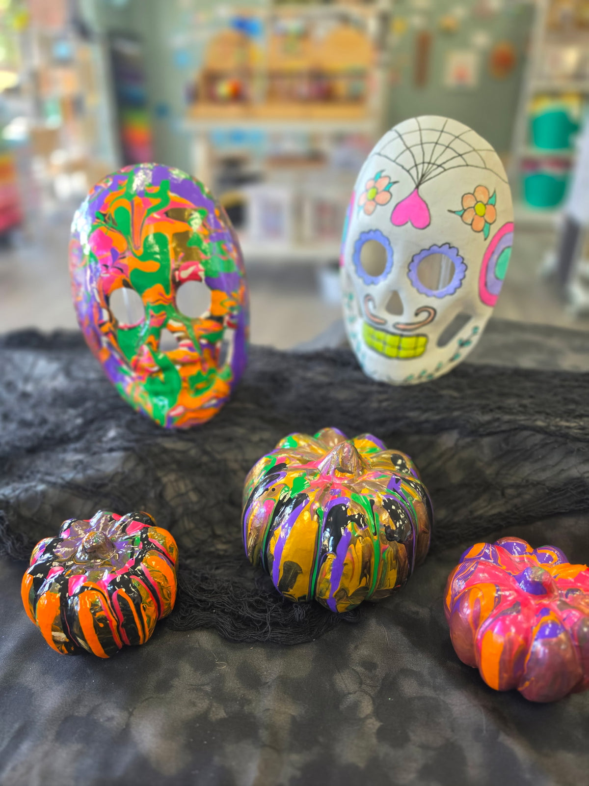 Halloween Paint Pouring
